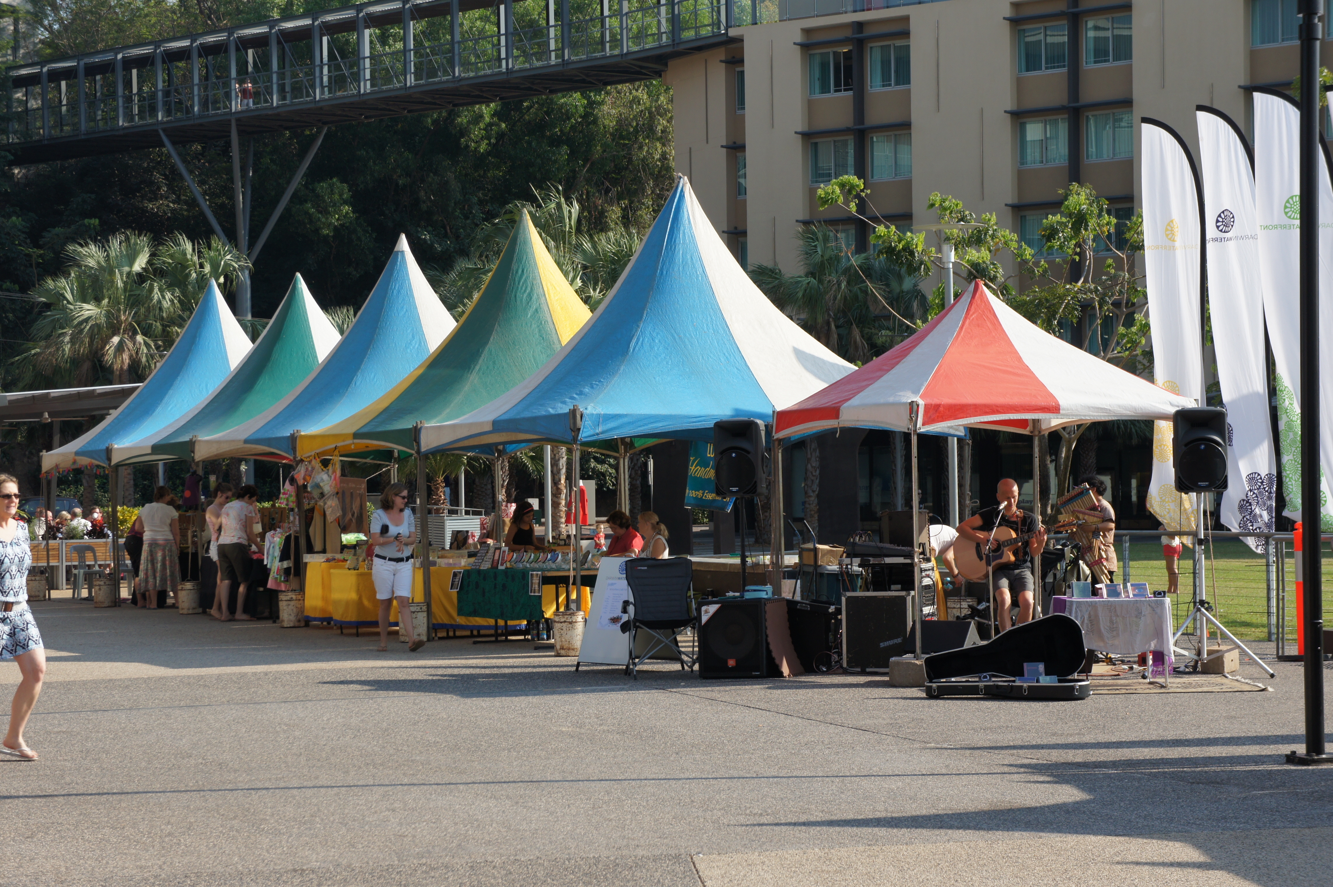 outdoor pop up stalls